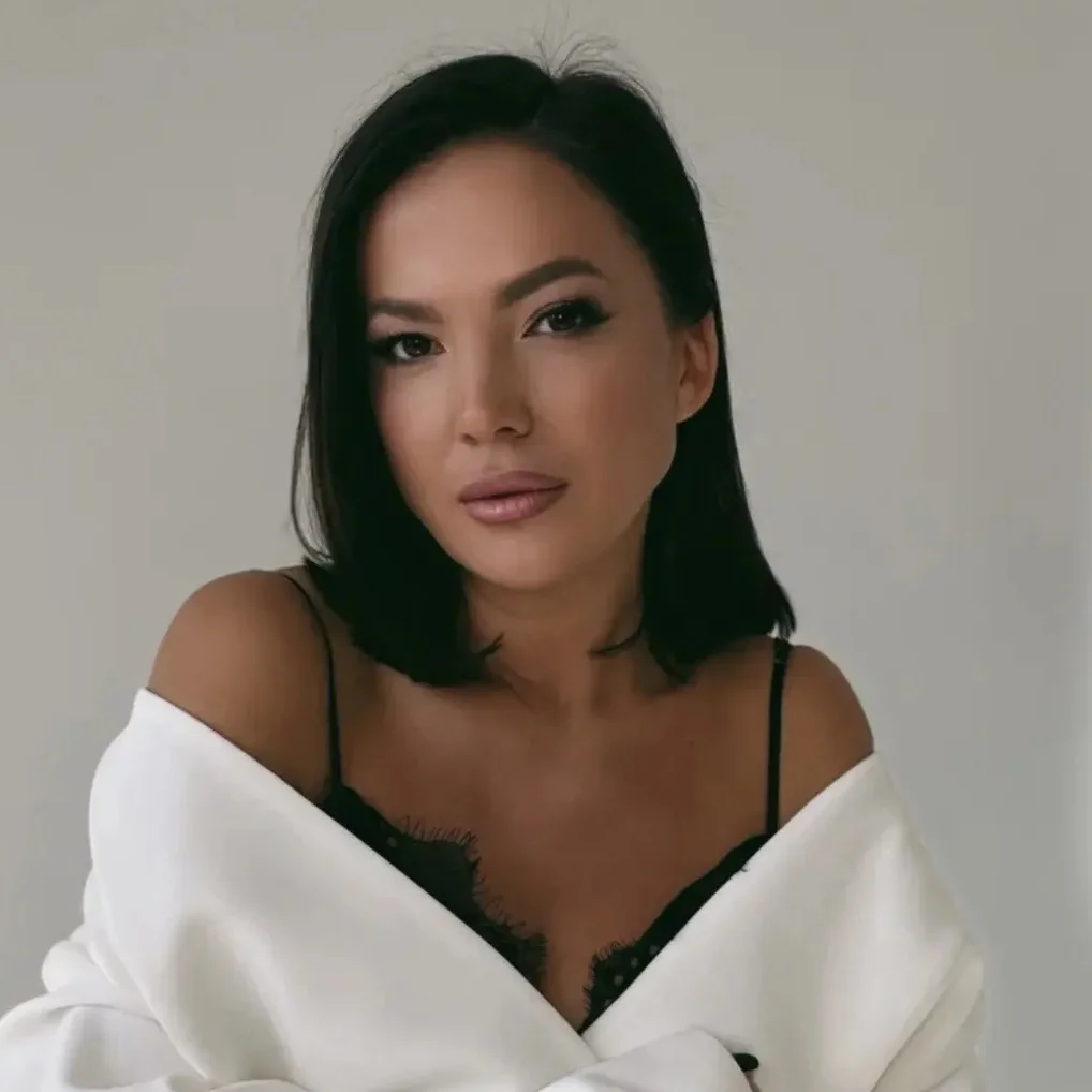 Елена Яловик