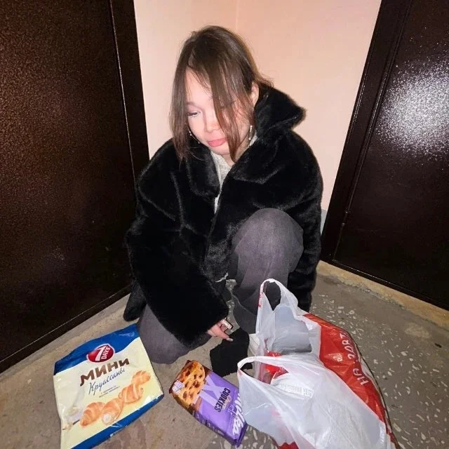 gloria монип